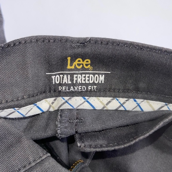 Men’s Dress Pants. BUTTERY SOFT. - Picture 2 of 3